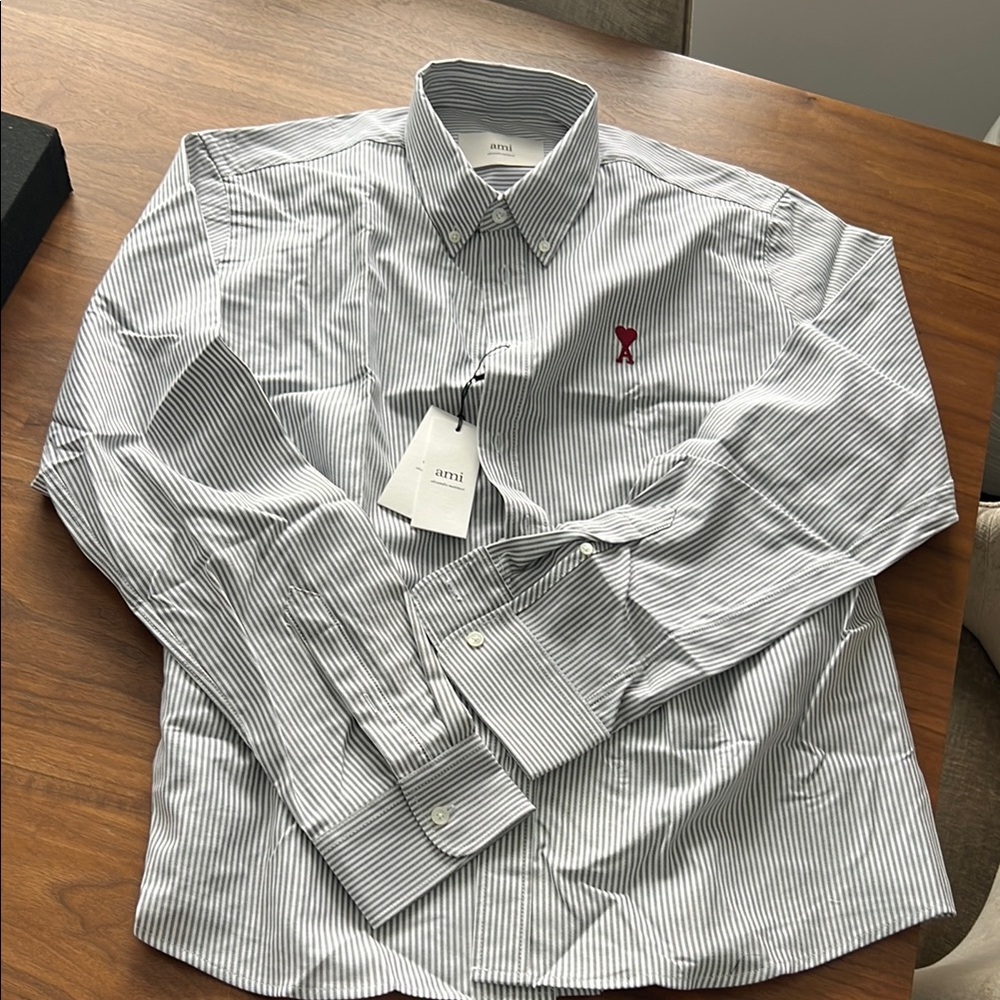 Ami Black and White Dress Shirt with Button-Down Collar